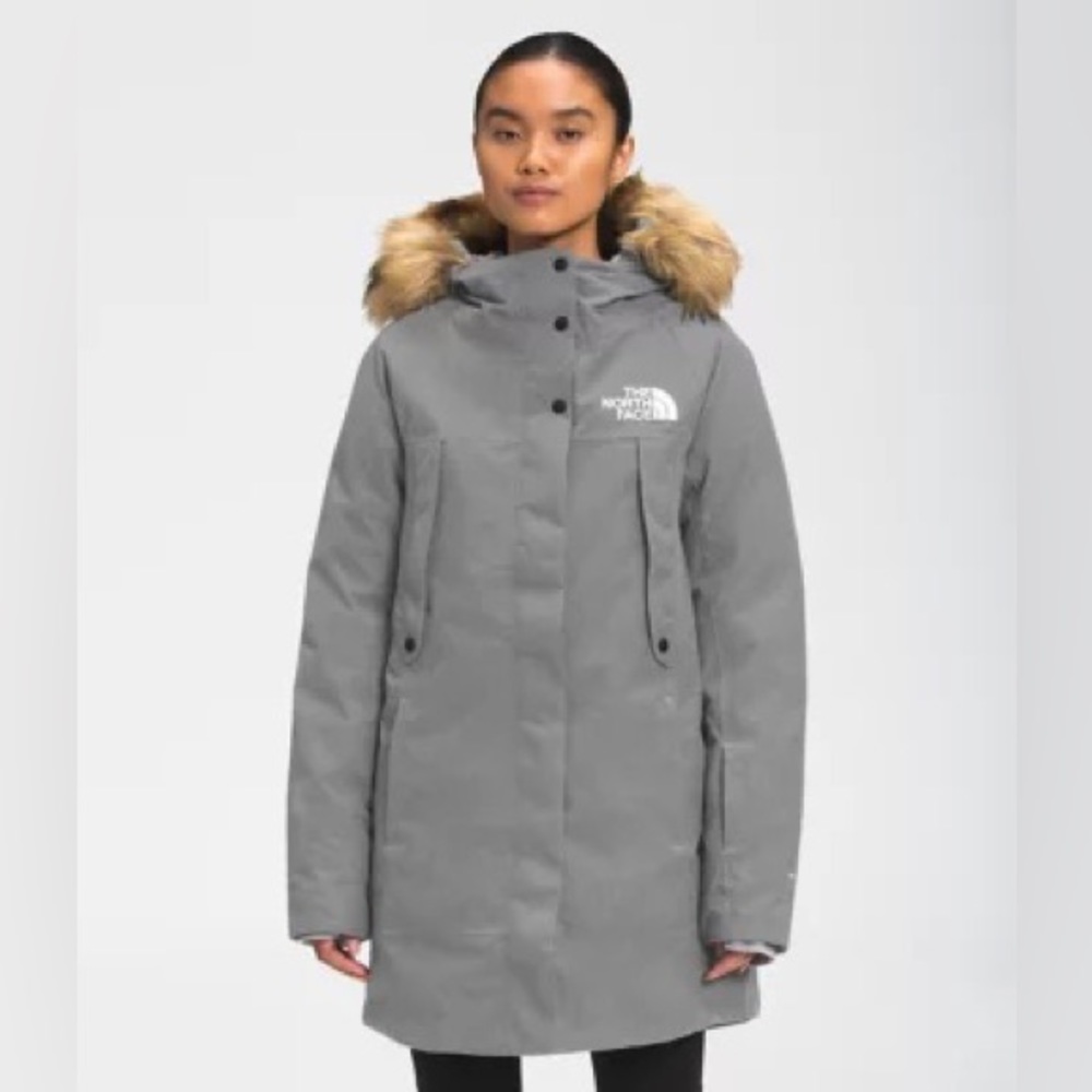The North Face Women’s New Outerboroughs Parka - TNF Medium Grey Heather, size M